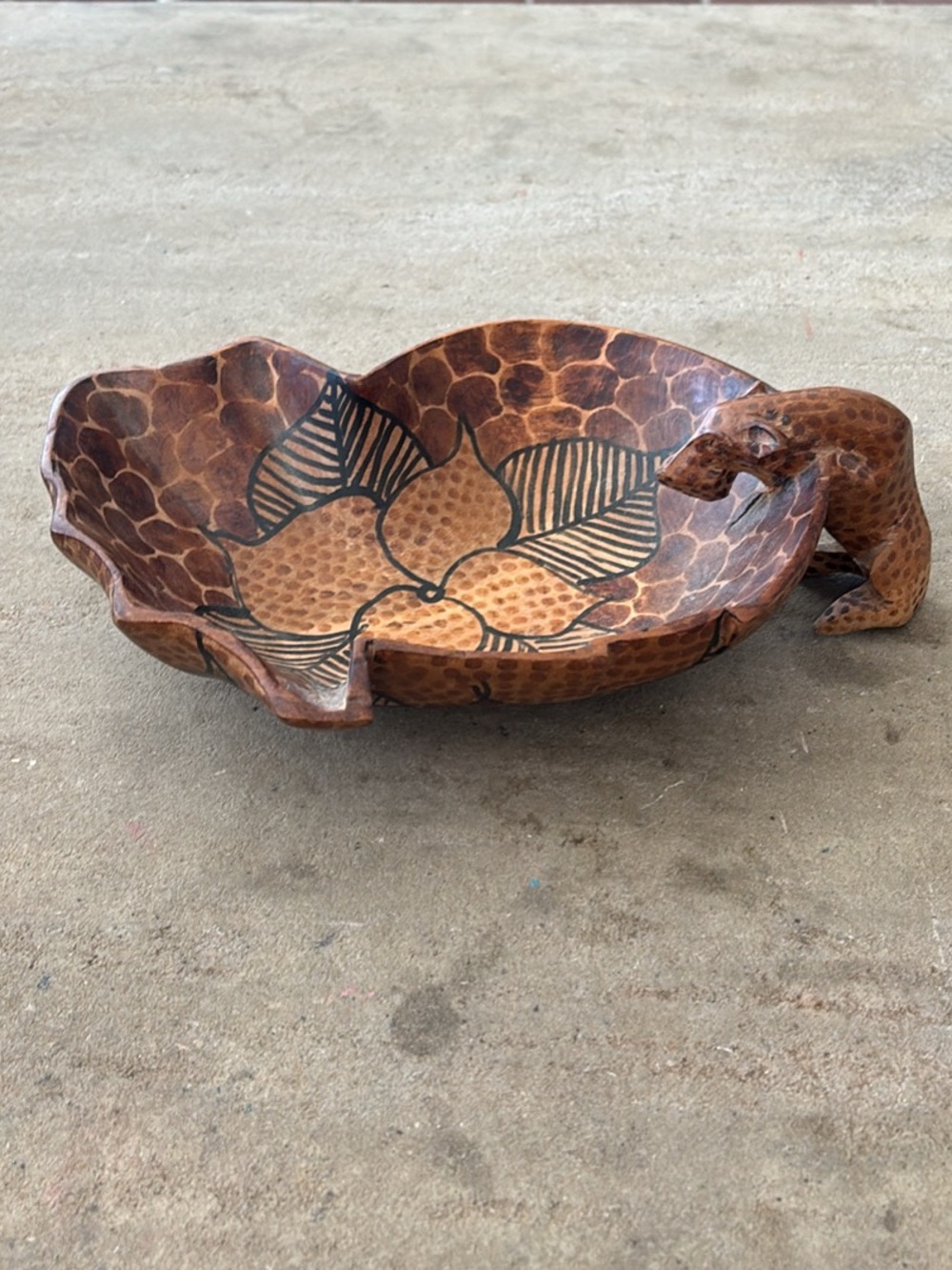 Hand-Carved African Wooden Leopard Leaf Bowl 10.5” x 6.5” (C-1)